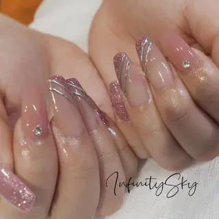 ネイル infinity skyのネイルデザイン