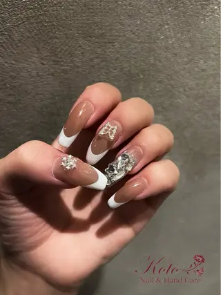 ネイル White dear fujiwaraのネイルデザイン