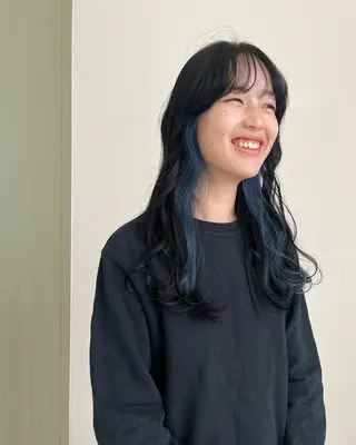 ロング カラー 林 優花のヘアスタイル