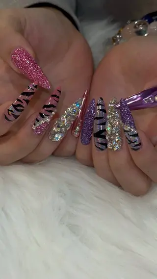 ネイル i nails 梅田店所属・OTANI Mのネイルデザイン