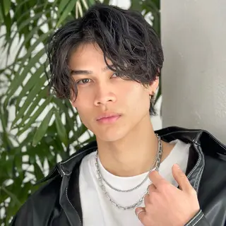 ミディアム カラー パーマ ヘアアレンジ メンズ 【池袋店 店長】伊藤 昂樹/曲がる縮毛矯正のヘアスタイル