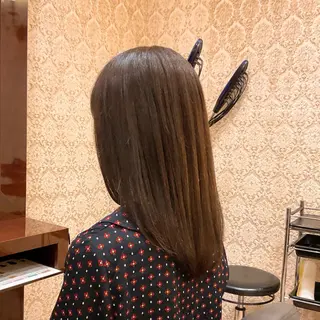 ミディアム 齋藤 若菜のヘアスタイル