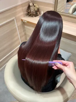 ロング ツルガイ ミオのヘアスタイル