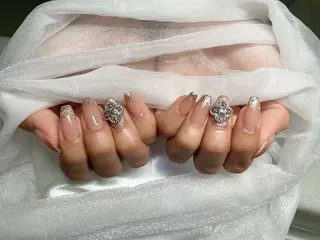 ネイル Roi〈ロワ〉 Minakoのネイルデザイン