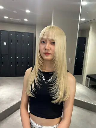 ロング カラー Beleza 渋谷所属・Kazusa/渋谷/ エクステ/ハイトーンのヘアスタイル