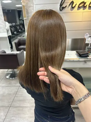 セミロング カラー ヘアアレンジ インナー×縮毛矯正 ピンクカラー澤井里菜のヘアスタイル