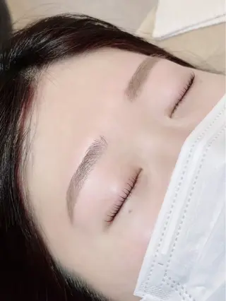 アイブロウ 阪井 美穂のマツエク・マツパデザイン