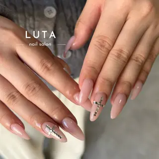 ネイル Luta nail所属・LUTAnail -NIINA-のネイルデザイン