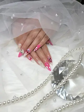 ネイル 【Laule‘a 】のネイルデザイン