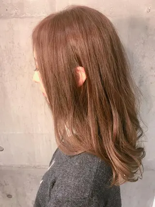 セミロング カラー 髪質改善ｶﾗｰ ｹｱﾌﾞﾘｰﾁ/ﾀﾑのヘアスタイル