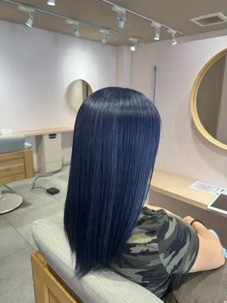 カラー AYATO 'のヘアスタイル