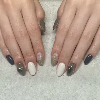 ネイル A85G ayakoのネイルデザイン