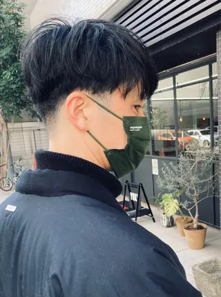 ショート メンズ 松岡 俊輔のヘアスタイル