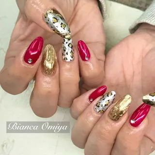 ネイル ネイルサロンビアンカ 大宮店長 モリサワのネイルデザイン