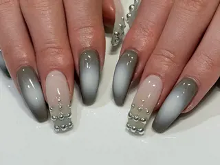 ネイル nail studio MØD.所属・nailstudio MØD.のネイルデザイン
