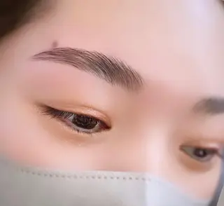 アイブロウ 眉毛まつ毛専門店 uralogeのマツエク・マツパデザイン