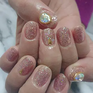 ネイル QULEONAIL所属・大城 裕麻のネイルデザイン