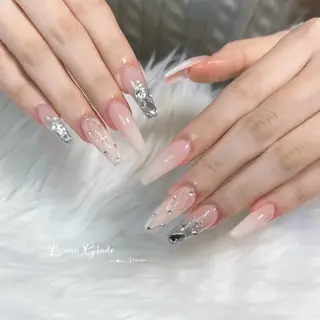 ネイル Luna Glade Nail Salon所属・Luna Gladeのネイルデザイン