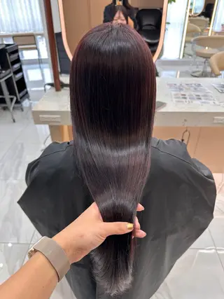 ロング オリーブカラー 長谷川のヘアスタイル