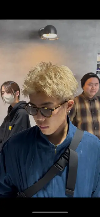 カラー メンズ 🔥メンズカット＋ パーマの達人🔥のヘアスタイル