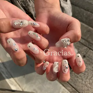ネイル Gracias. rieのネイルデザイン