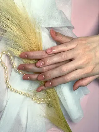 ネイル pink ladyサロン所属・べ にのネイルデザイン