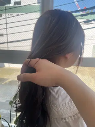 ロング カラー NaVIユウジ ブリーチカラーのヘアスタイル