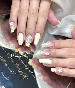 ネイル M🌷nail 長さだし専門店のネイルデザイン