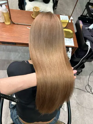 ロング 立川ブリーチ ピンク宮崎のヘアスタイル