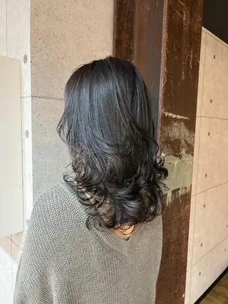 セミロング 《酸性》矯正特化 SHIN亀井 真のヘアスタイル