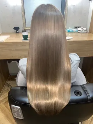 ロング カラー 松木 護裕のヘアスタイル