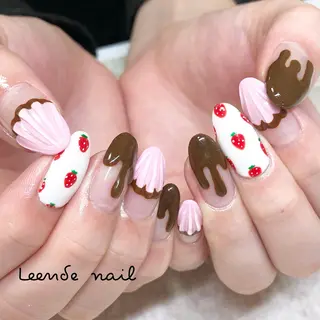 ネイル Leendenail 【リエンダネイル】のネイルデザイン