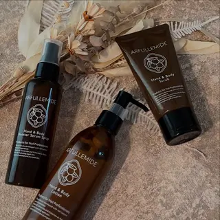 ネイル R eyのネイルデザイン