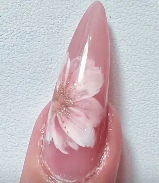 ネイル えくにゃん所属・AMAGASAKI LISAのネイルデザイン