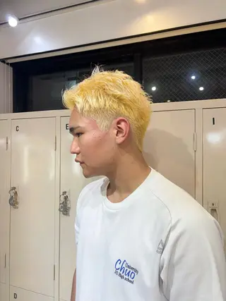 カラー メンズ 高明度ハイトーン× ショート/莉音🧤のヘアスタイル