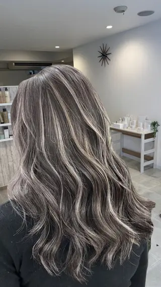 ロング 髪質改善 スペシャリストのヘアスタイル