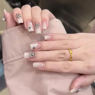 ネイル 🍑 momo_nailのネイルデザイン