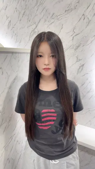 ロング 🐈‍⬛ララモアナ yuri🐈‍⬛のヘアスタイル