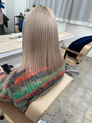 ミディアム ハイトーン/レイヤー /ケアブリーチ石川治のヘアスタイル