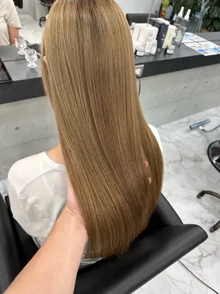 ロング Endearing 銀座/レイヤーカットのヘアスタイル