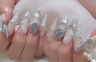 ネイル D-BEAUTY Nailsalonのネイルデザイン