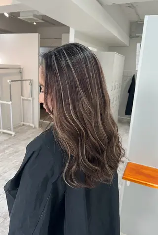 ロング カラー ROBIN所属・指名数No.1 /NAOYAのヘアスタイル