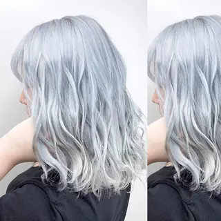 ミディアム カラー JuNブリーチに 縮毛矯正するプロのヘアスタイル