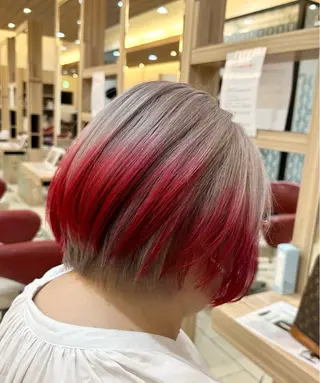 ショート カラー プログレス小平小川所属・フェザー/波巻き 雫石大夢のヘアスタイル