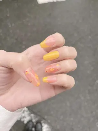 ネイル マキ ネイルサロンのネイルデザイン