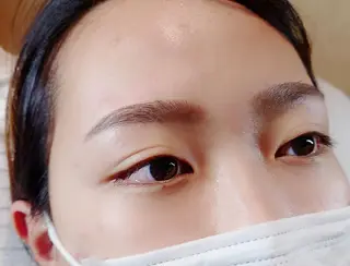 メンズ アイブロウ NAZ eyelash&eyebrow by medical salon所属・NAZ 表参道 Tomokoのマツエク・マツパデザイン