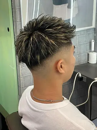 カラー メンズ Le'a所属・渋谷/フェード/ 國分 翔のヘアスタイル