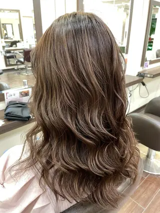 ロング カラー 個性派ネイル 🌼 ハルカ ♡の眉毛・アイブロウイメージ