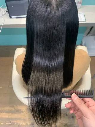 ロング 髪質改善ストレート/レイヤーカット/Lee  Horie所属・髪質改善&縮毛矯正 池本　有宏のヘアスタイル