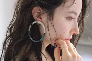 ミディアム kiy by ioeのヘアスタイル